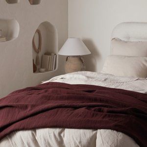 Parachute Linen Bed Blanket in Mulberry, size King/Cal King